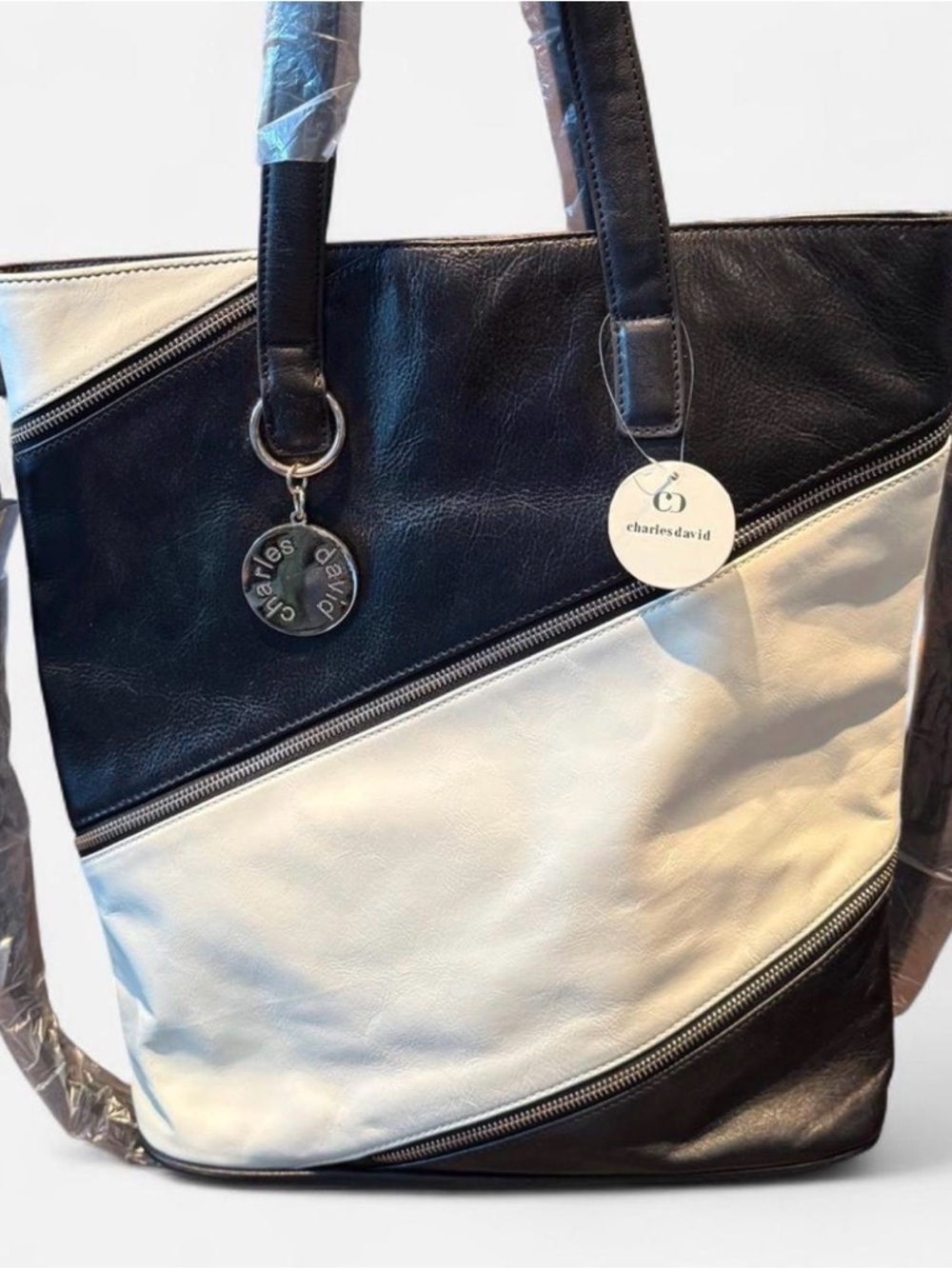 NWT Charles David Genuine Learher Black and White Large Diagonal Tote